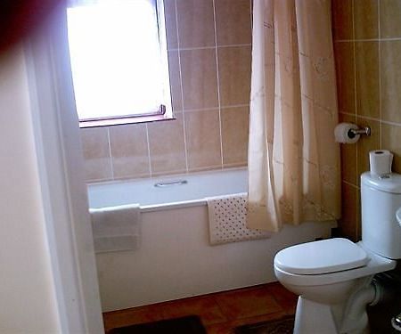 Endeavour Hotel Hadleigh  외부 사진